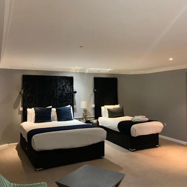 غرفة قياسية ثلاثية، Barons Court Hotel Walsall 3/9