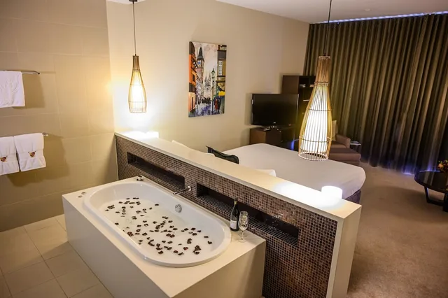 Courtyard, Spa, Suite, King Bed، Chateau Elan At the Vintage Hunter Valley 4/5