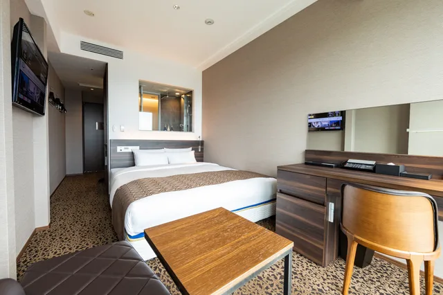 غرفة سوبيريور بسرير كينج وسرير كوين بحوض استحمام، Piazza Hotel Nara 3/4