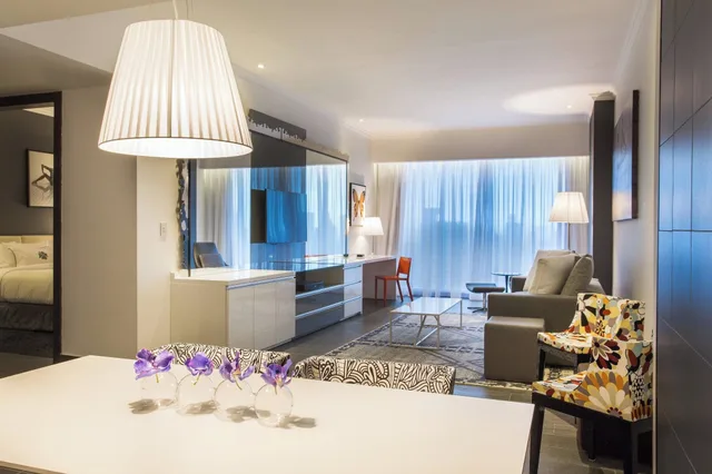 جناح بإطلالة على المدينة بغرفتي نوم، Sortis Hotel, Spa & Casino 5/6