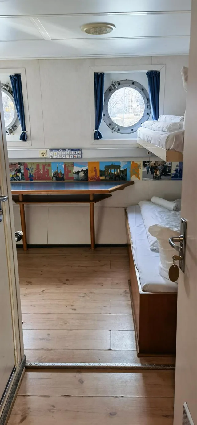 Eastern, Cabin, Triple، Eastern Comfort Hotel & Hostelboat 5/10