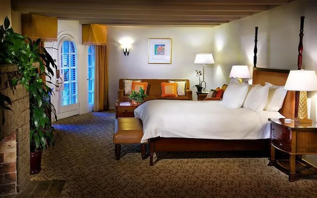 غرفة بسرير كينج لذوي الإعاقة، The Mission Inn Hotel & Spa 1/7