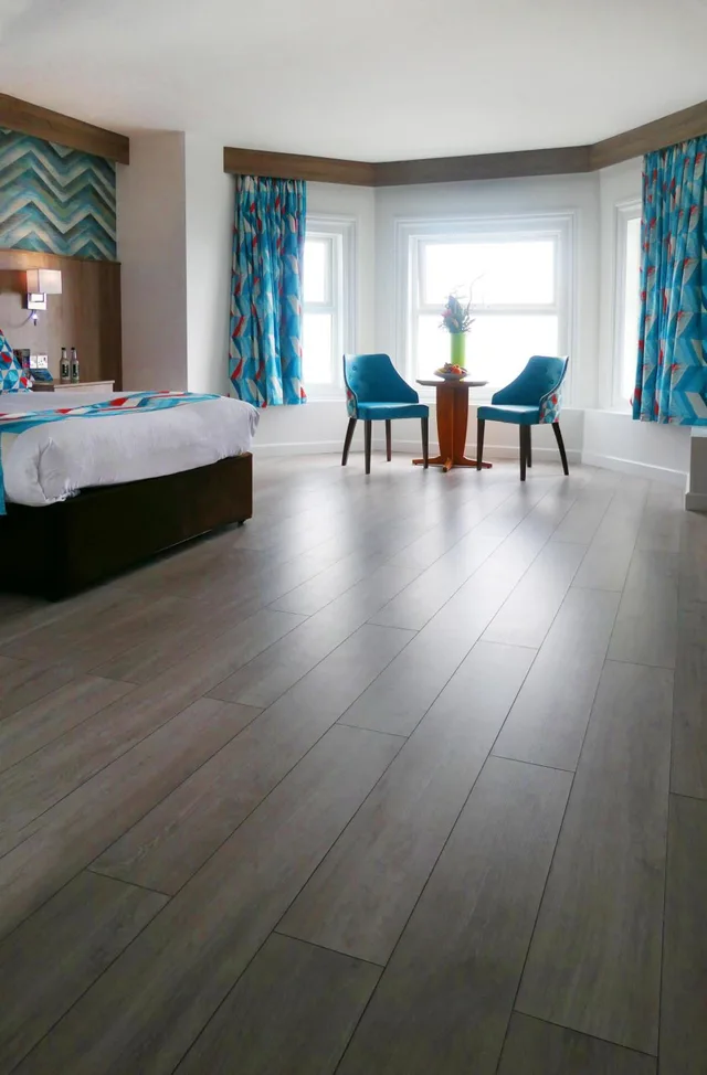 غرفة بسرير مزدوج بإطلالة على البحر بشرفة، The Suncliff Oceana Collection 1/4