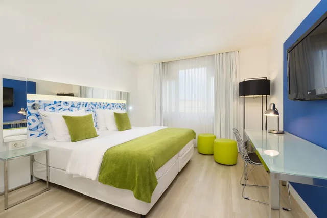 غرفة بريميوم بسرير كينج، Hotel Munchen City Center Affiliated by Melia 9/10
