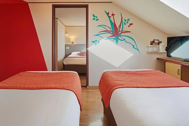غرفة ديلوكس بسريرين منفصلين، The Originals City, Hotel A Pic, Cherbourg 2/4