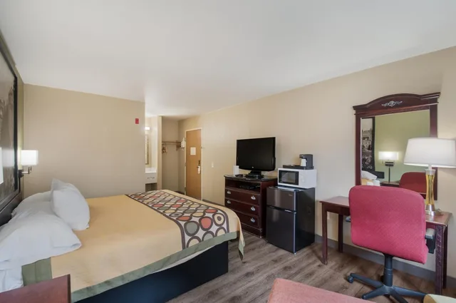 غرفة بسرير كينج، Red Carpet Inn-Indian Head 4/5