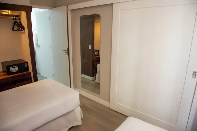 غرفة سوبيريور ثلاثية بسريرين منفصلين مع أريكة، Slaviero Hotel Curitiba Shopping 7/9