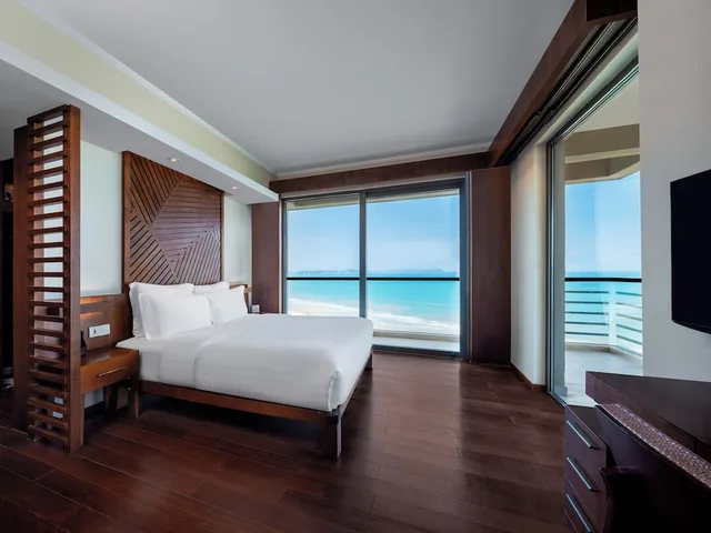 جناح ديلوكس بسريرين مزدوجين بإطلالة على البحر بـ3 غرف نوم بمطبخ، Pullman Oceanview Sanya Bay Resort and Spa 3/3
