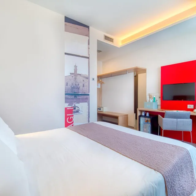 غرفة بسرير مزدوج أو سريرين منفصلين بحمام خاص، Hotel Bramante Spa 3/10