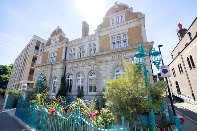 جناح ديلوكس بسرير كينج، Limehouse Library Hotel 1/1