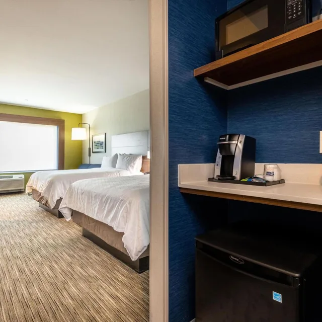 غرفة بسرير كينج وسريرين كوين لذوي الإعاقة، HOLIDAY INN EXPRESS AND SUITES SAN JOSE SILICON VALLEY 5/10