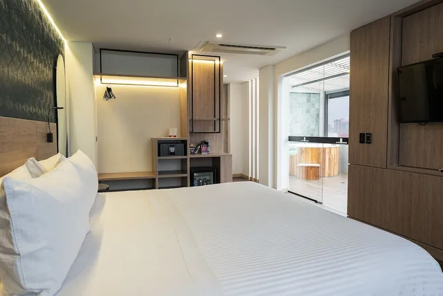 جناح استوديو فاخر بسرير كينج، Hotel Black Tower Premium 1/3