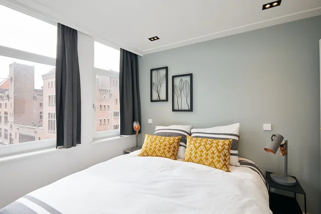 Design, Penthouse, Bunk Bed, 2 Queen Beds, Damrak Short Stay Amsterdam 1/6