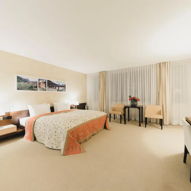 غرفة عائلية بإطلالة على المدينة، RESIDENCE HOTEL 1/6