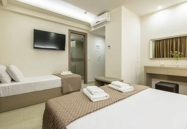 شقة بسرير مزدوج وسرير فردي بإطلالة على المسبح، Vice Apartments 9/10