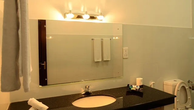 1 Bedroom, Deluxe, Queen Bed, Beach View, Marina Beach Passikudah 5/5