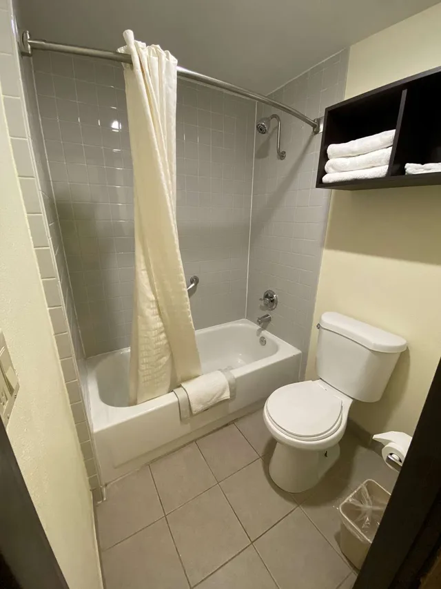 Room, 2 Queen Beds, SureStay Hotel By Best Western Williams 10/10