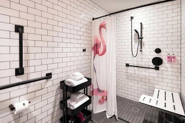 Room, Double Bed, Accessible, Moxy Seattle Downtown 9/10