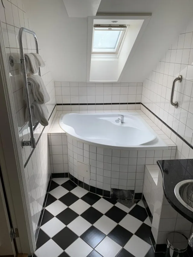Mini, Suite، Mayfair Hotel Tunneln 6/6