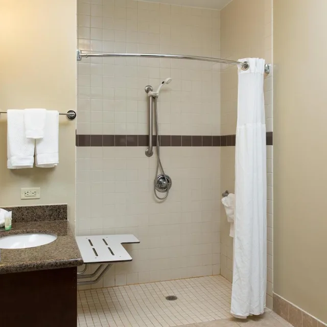 جناح بغرفتي نوم لذوي الإعاقة، STAYBRIDGE SUITES COLUMBUS POLARIS 3/4