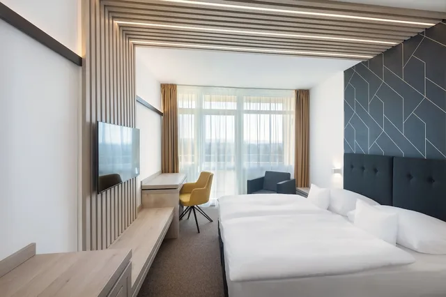 غرفة قياسية بسرير مزدوج بشرفة، HUNGUEST HOTEL HELIOS 2/3