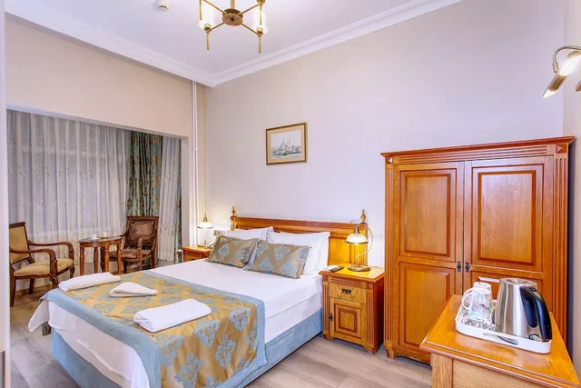 غرفة قياسية بسرير مزدوج، Saba Hotel 3/8