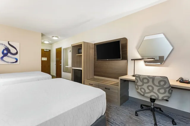 غرفة قياسية بسريرين كوين، Holiday Inn Express Hotel And Suites Belgrade 3/5