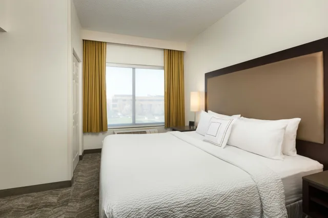 جناح، Springhill Suites Louisville Hurstbourne North 1/4