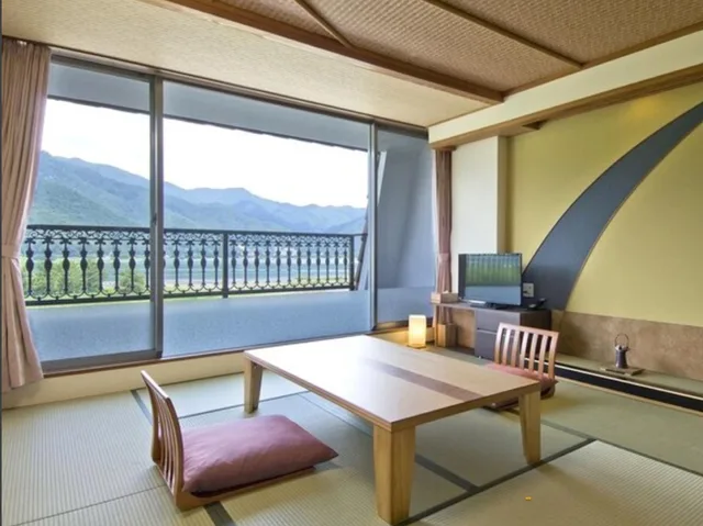 غرفة تقليدية بإطلالة على البحيرة، Lakeland Hotel Mizunosato 1/2