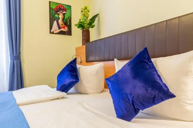 غرفة قياسية بسرير مزدوج، Hotel Expo 1/2