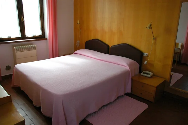 Basic, Queen Bed, Garden View, Hotel Sonenga 5/8