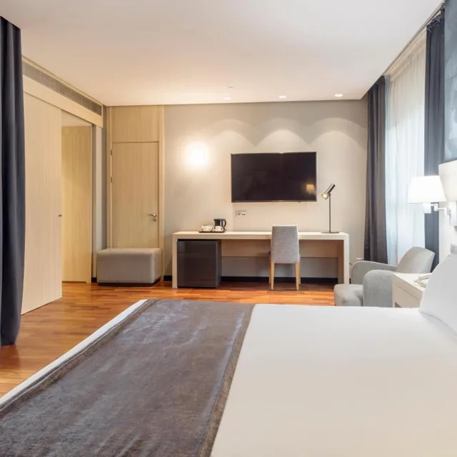 غرفة سوبيريور بسرير مزدوج أو سريرين منفصلين، Ilunion Pio Xii Hotel 8/10