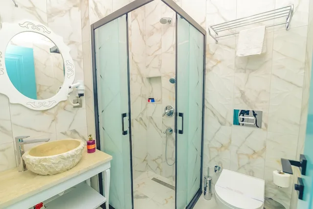 غرفة كومفورت بسرير كوين، Bedirhan Konak Otel 5/6