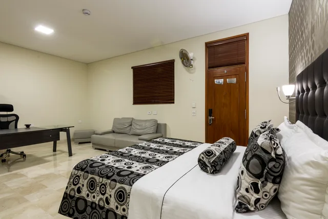 غرفة تنفيذية مفردة بسرير كينج، Dorado La 70 Hotel 2/3
