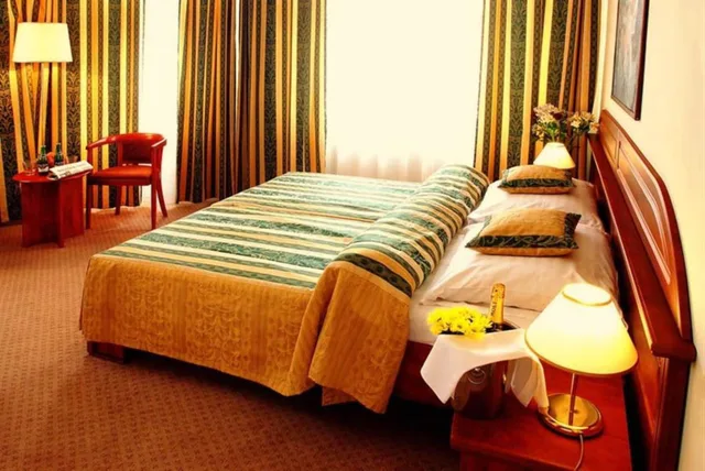 غرفة قياسية بسريرين منفصلين، U Divadla Hotel 3/5