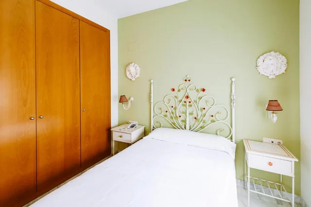 غرفة قياسية بسرير مزدوج، Basic Hotel Dona Manuela 1/4