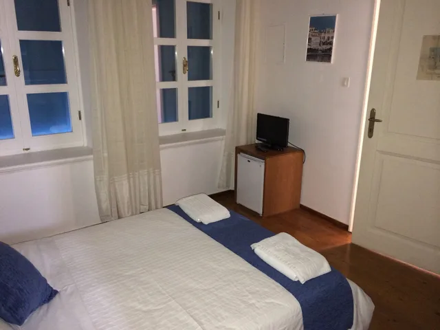 غرفة قياسية بسرير مزدوج بإطلالة على البحر، Amphora Hotel 4/5