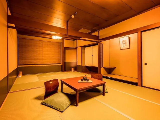 غرفة يابانية قياسية بفرشتي فوتون بغرفتين بحوض استحمام، Yukai Resort Saichoraku 1/2