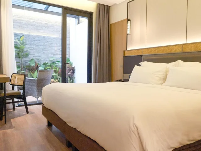 غرفة بريميير بسرير كينج بشرفة، Malyabhara Hotel 1/1