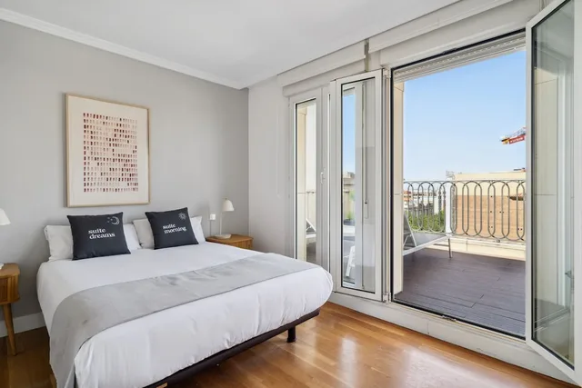 3 Bedrooms, Apartment, 1 Queen and 4 Single Beds, Sofa, Terrace, Limehome Madrid Calle de Nunez de Balboa 4/9