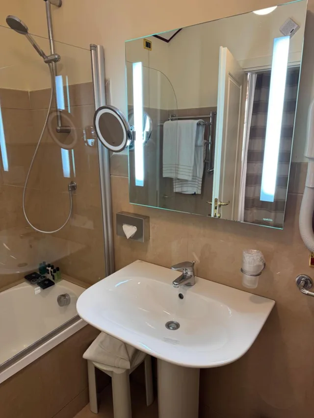 غرفة قياسية مفردة، Grand Hotel Piazza Borsa 2/4
