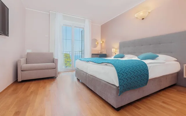 غرفة قياسية بفراش فوتون وسريرين منفصلين، Belvedere Resort Hotels 3/10