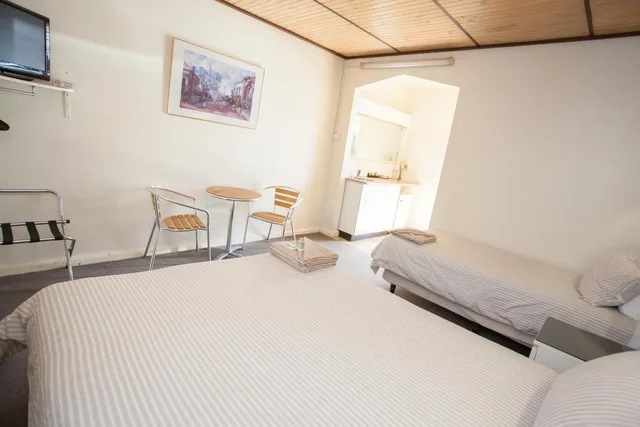 غرفة بسريرين منفصلين، Corio Bay Motel 2/3