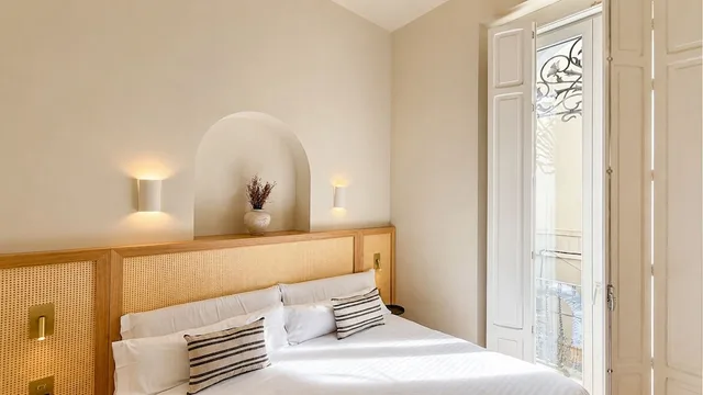 غرفة ديلوكس بسرير مزدوج بإطلالة على المدينة بشرفة، Cosy Rooms Tapineria 3/10