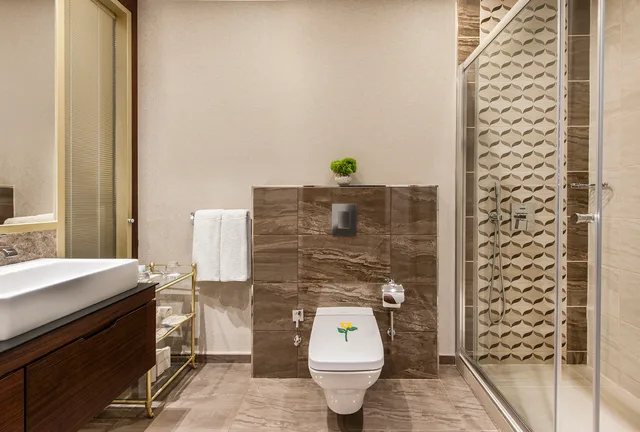 Superior, Double Bed, Elite World Grand Istanbul Basin Ekspres Hotel 2/3