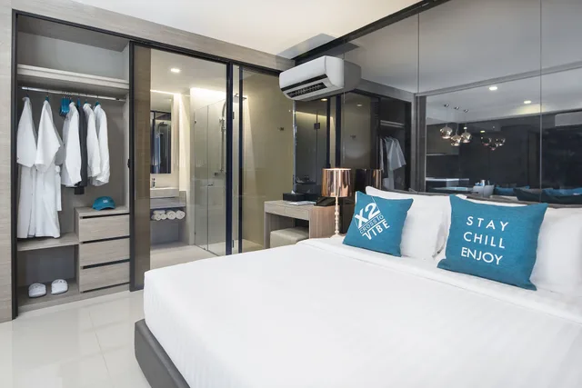 Executive, King Bed, Sea View, Seaphere Pattaya Hotel 2/8