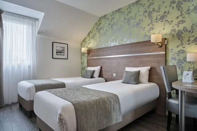 غرفة قياسية بسريرين منفصلين، LOGIS BEAUJOIRE HOTEL 2/6