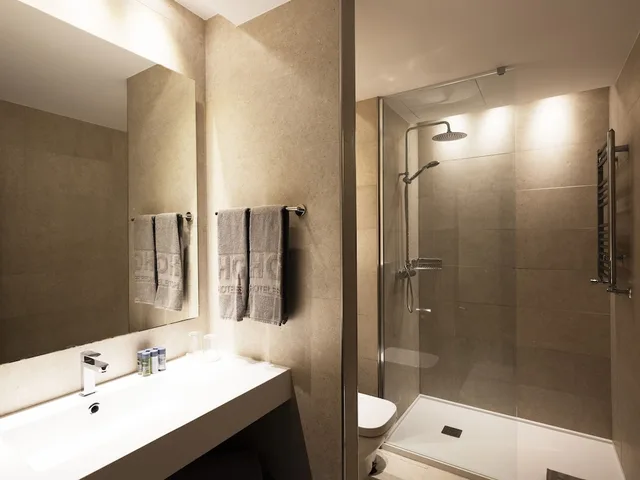 غرفة قياسية بسرير مزدوج، HG City Suites Barcelona 3/4