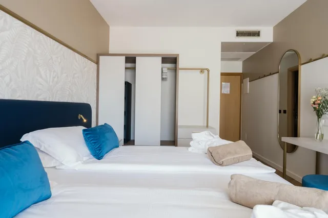 Superior, Double Bed, Garden View, Hotel Du Lac 3/10