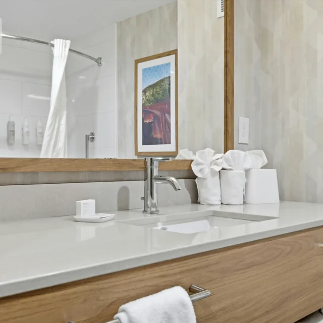Room, King Bed, Peloton، Hampton Inn Martinsburg South-Inwood 8/10